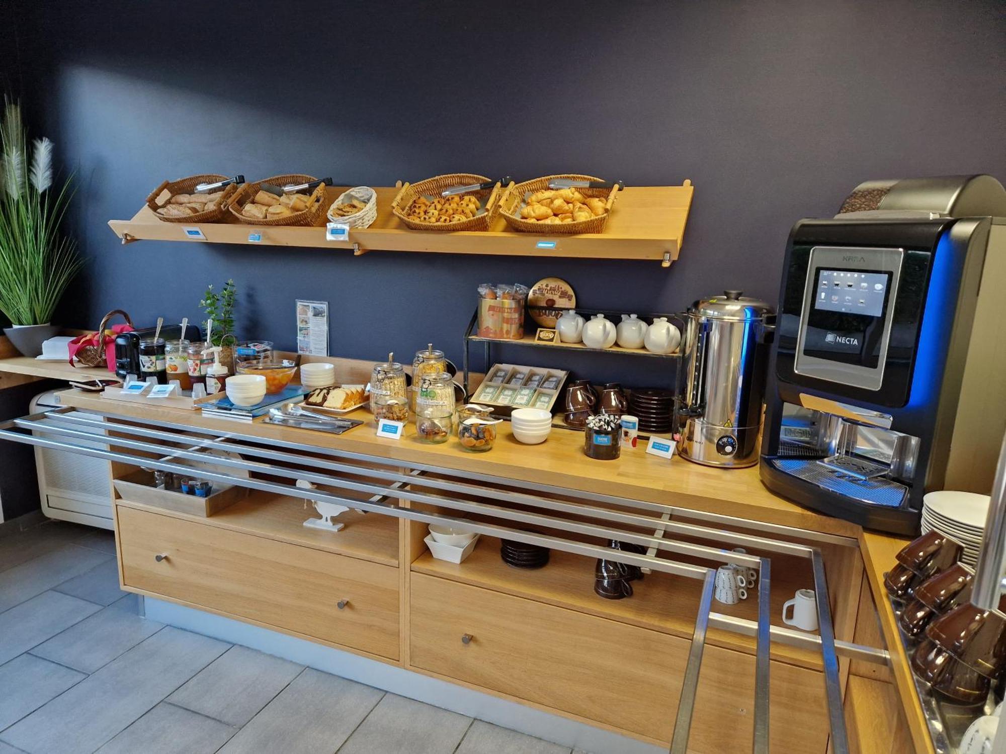 Kyriad Direct Limoges Nord エクステリア 写真