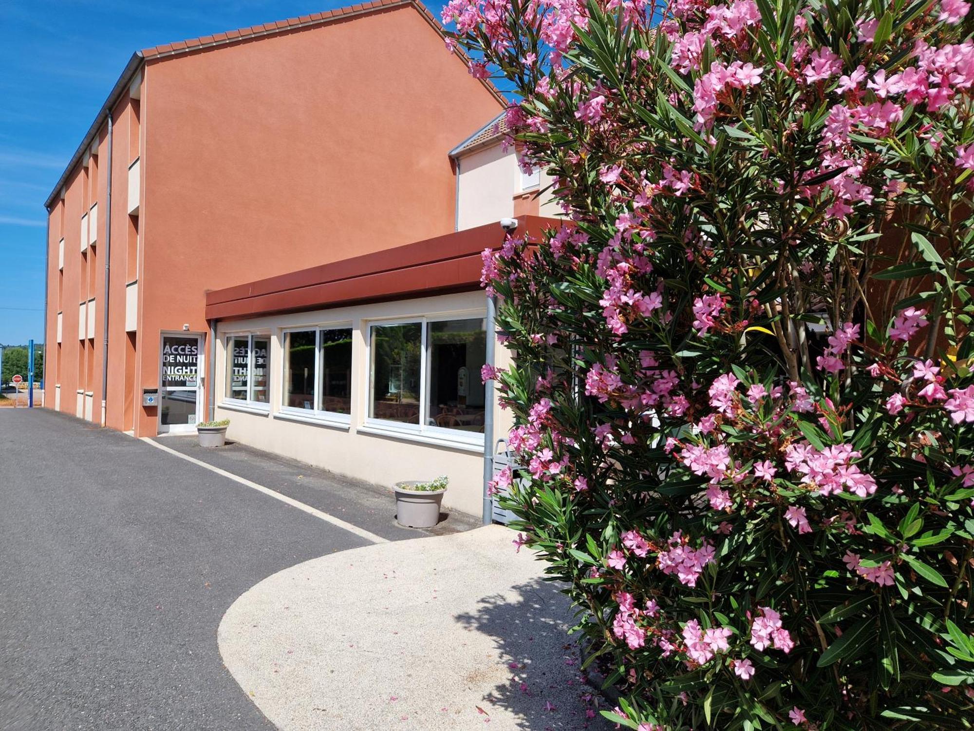 Kyriad Direct Limoges Nord エクステリア 写真